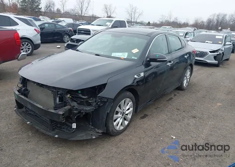 2018 Kia Optima S из США, поврежденный, VIN 5XXGT4L31JG217995